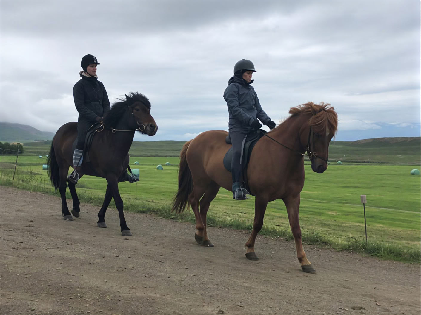 Yoga & Hike Midnightsun Retreat in Iceland – Dates 2026