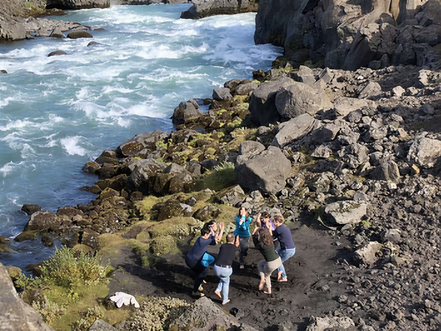 Yoga & Hike Golden Autumn Retreat Iceland – Dates 2026