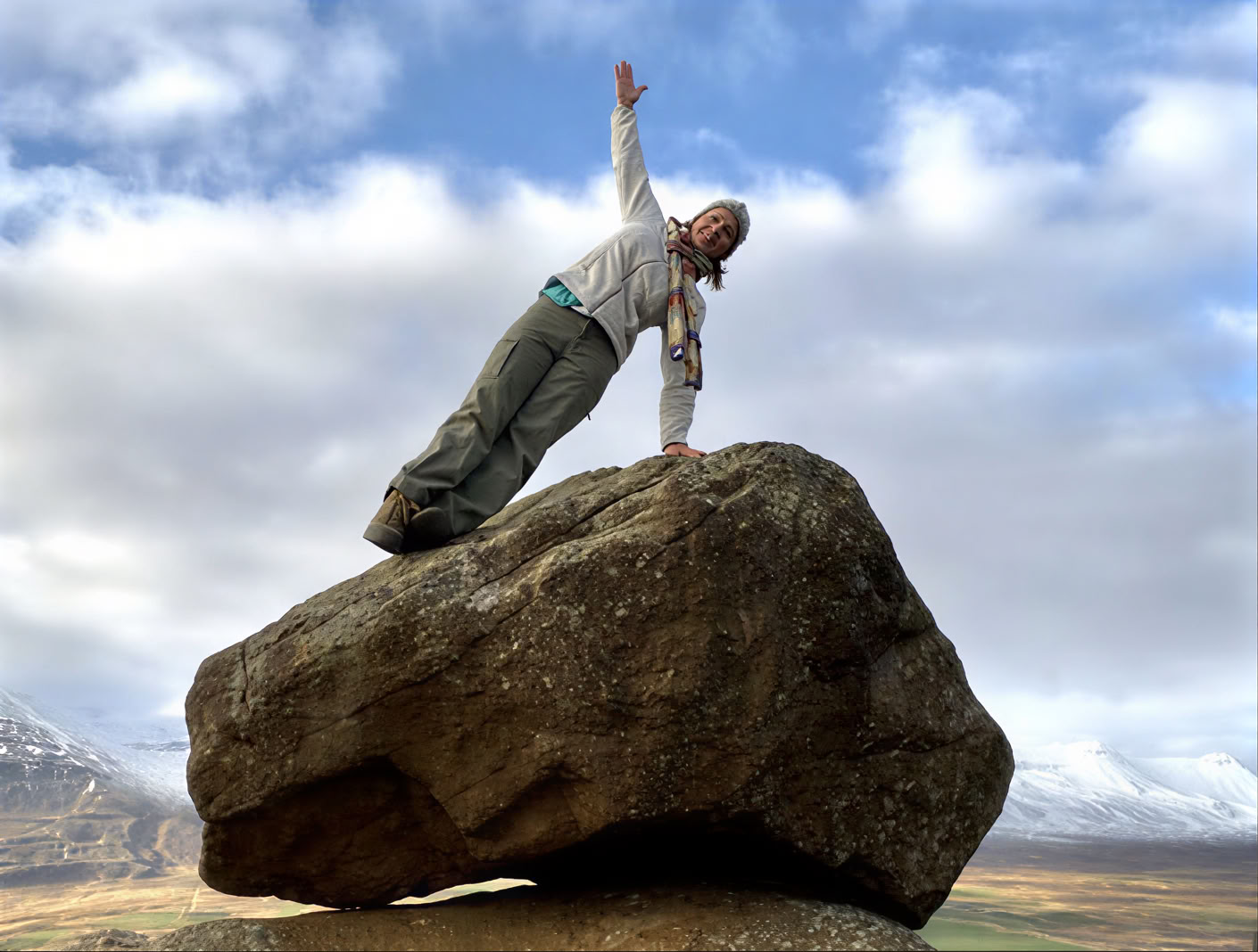 Yoga & hike - Autumn retreat in Iceland