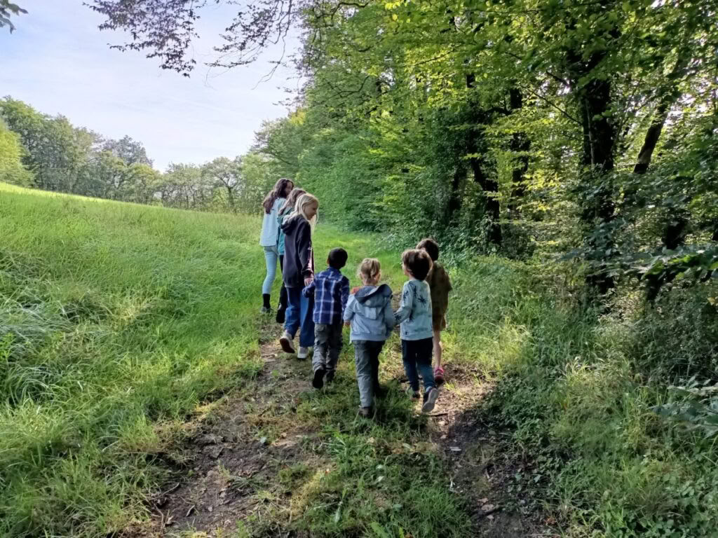 About Hobbits, Elves, Dwarfs, Humans and Wizards: Childrenweek with Richard