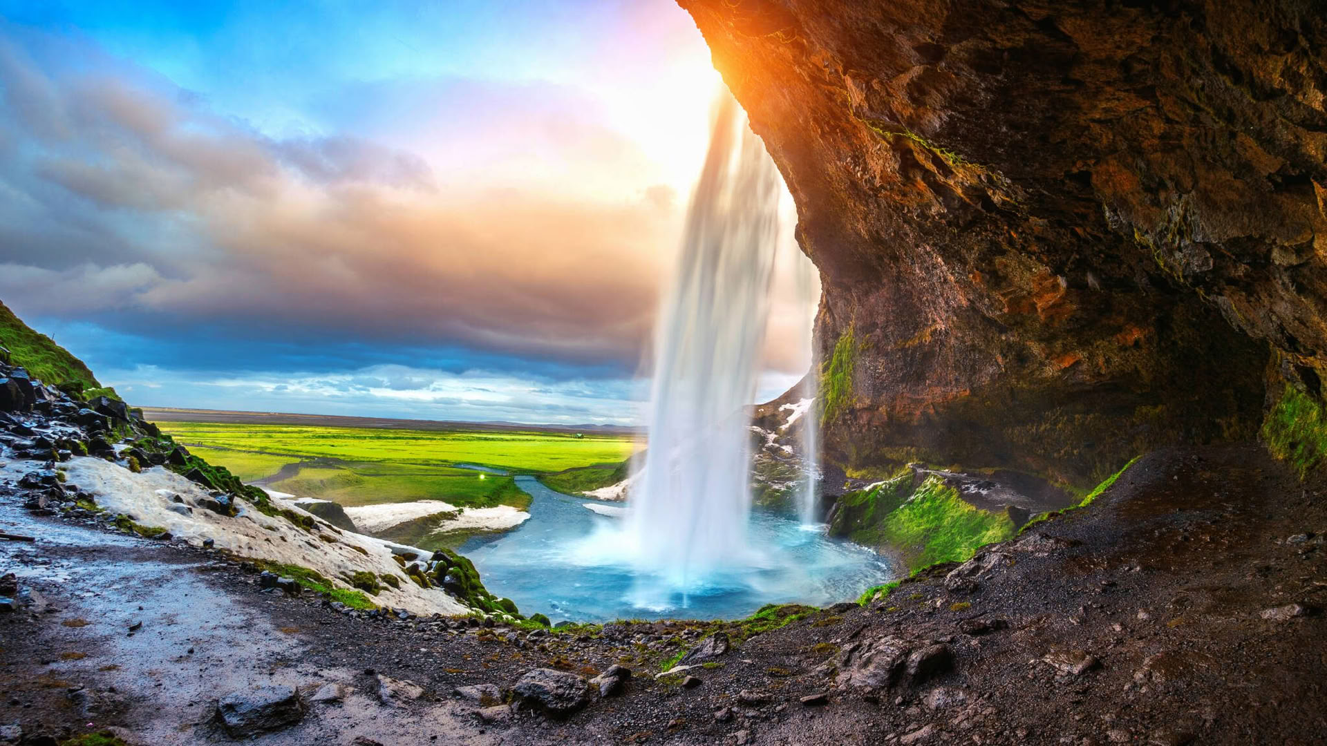 5 Day Transformational SOLAR ECLIPSE Retreat in Iceland