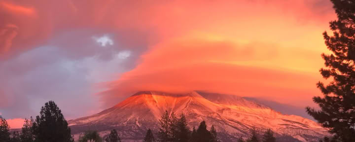 Premium Mount Shasta Retreats