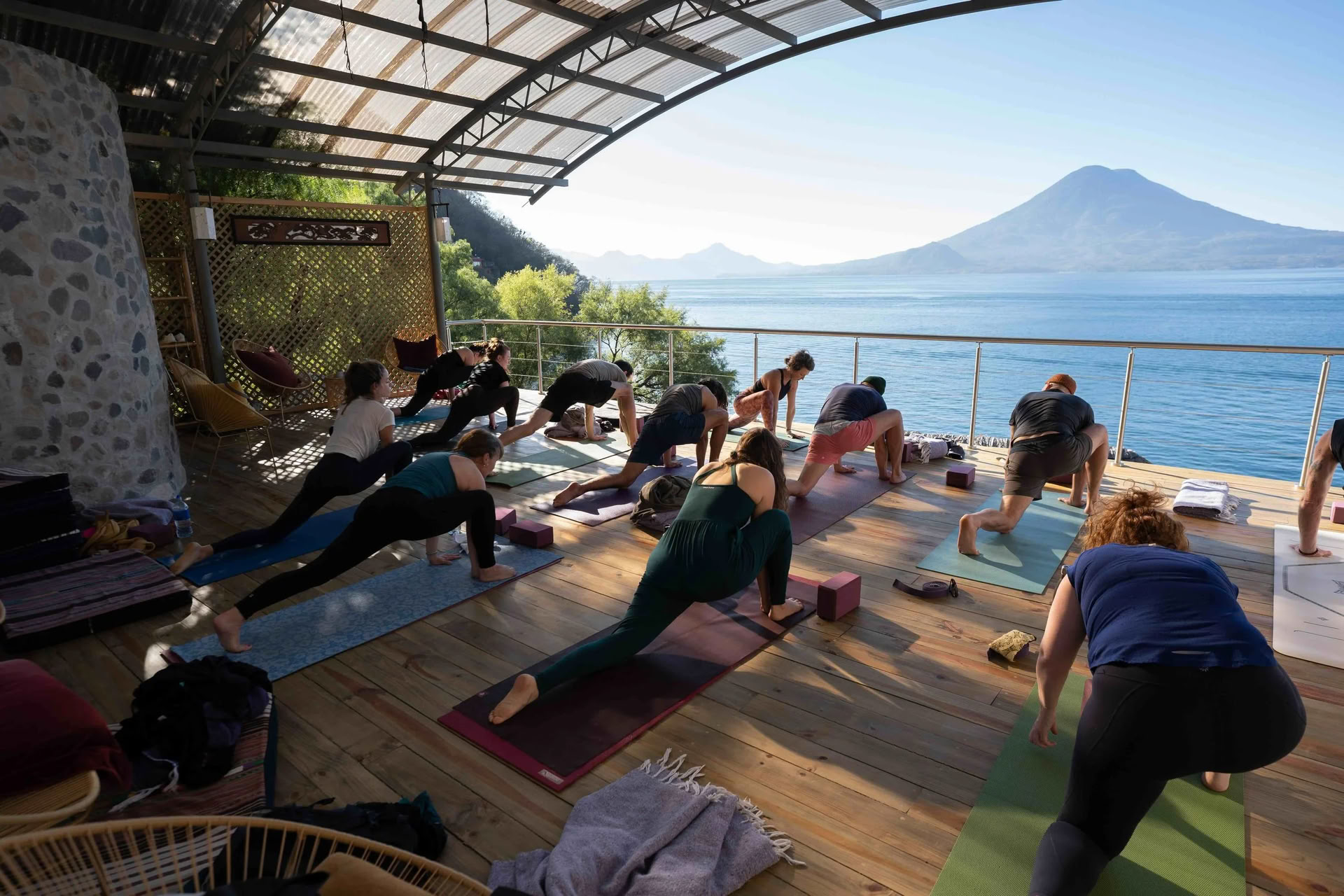 The Chakra Connection Retreat / KOMpose — Villa Sumaya
