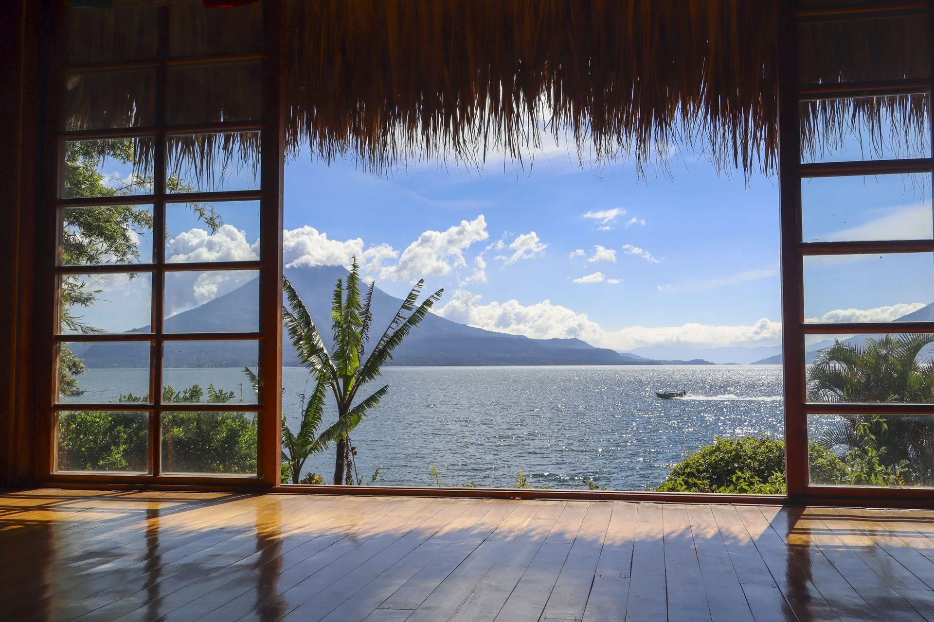 The Chakra Connection Retreat / KOMpose — Villa Sumaya