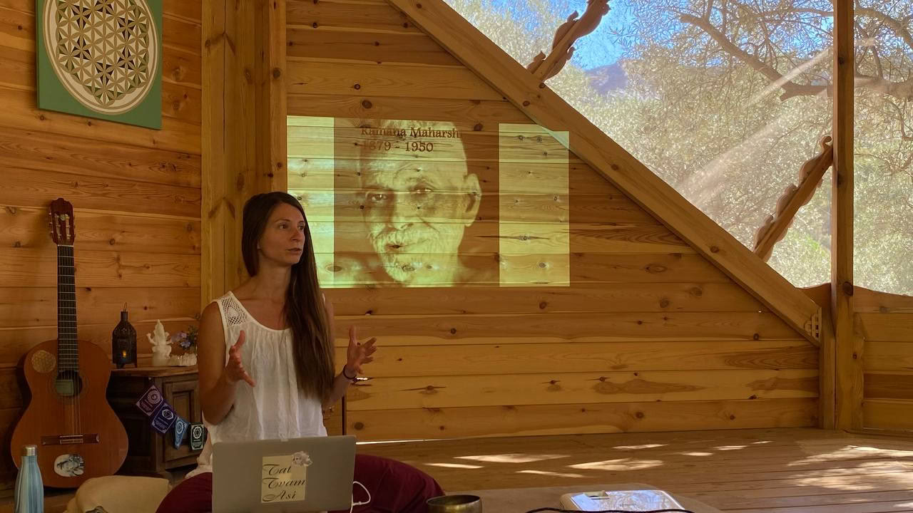 Integral Hatha Yoga & Meditation Teacher Training