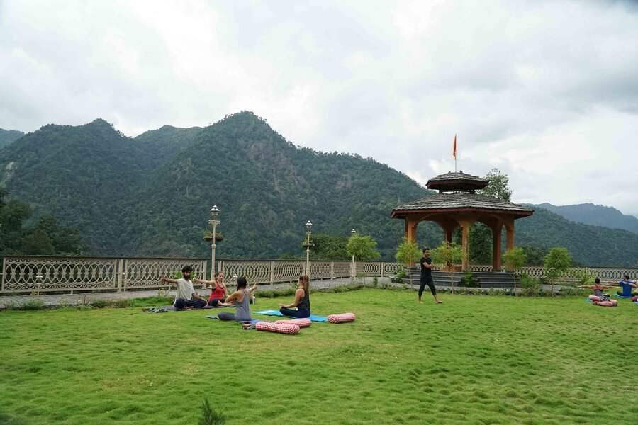 500 Hour Yoga Teacher Training in Rishikesh, India – 28 Dec - 18 Feb 2027