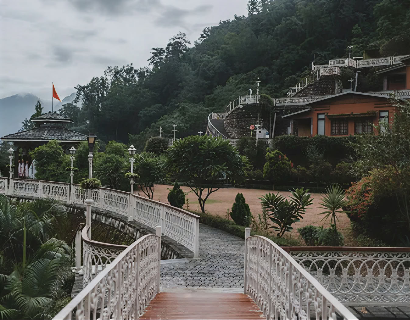 21 Days Ayurvedic Weight Loss Yoga Retreat in Rishikesh