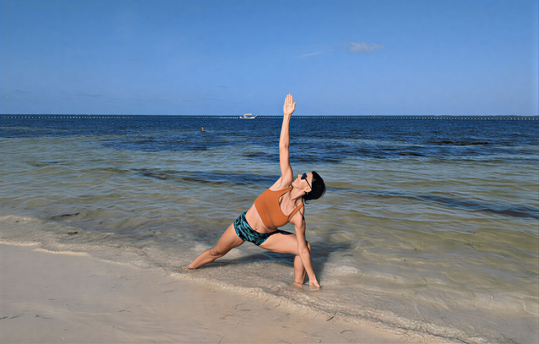 Hot Yoga, Vinyasa & Handstands with Michael & Sindy!