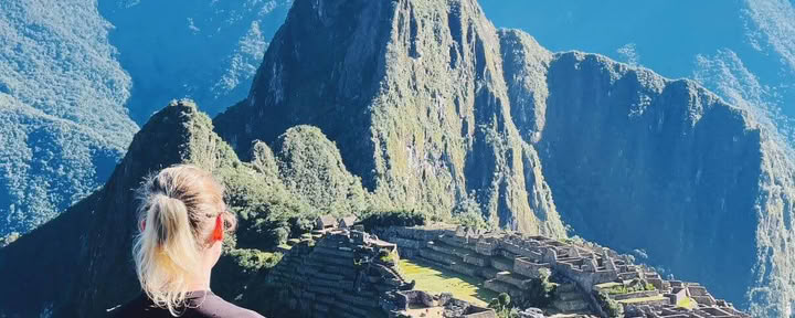 4-Day Spiritual Lares Trek Peru with local Shaman from Qeros