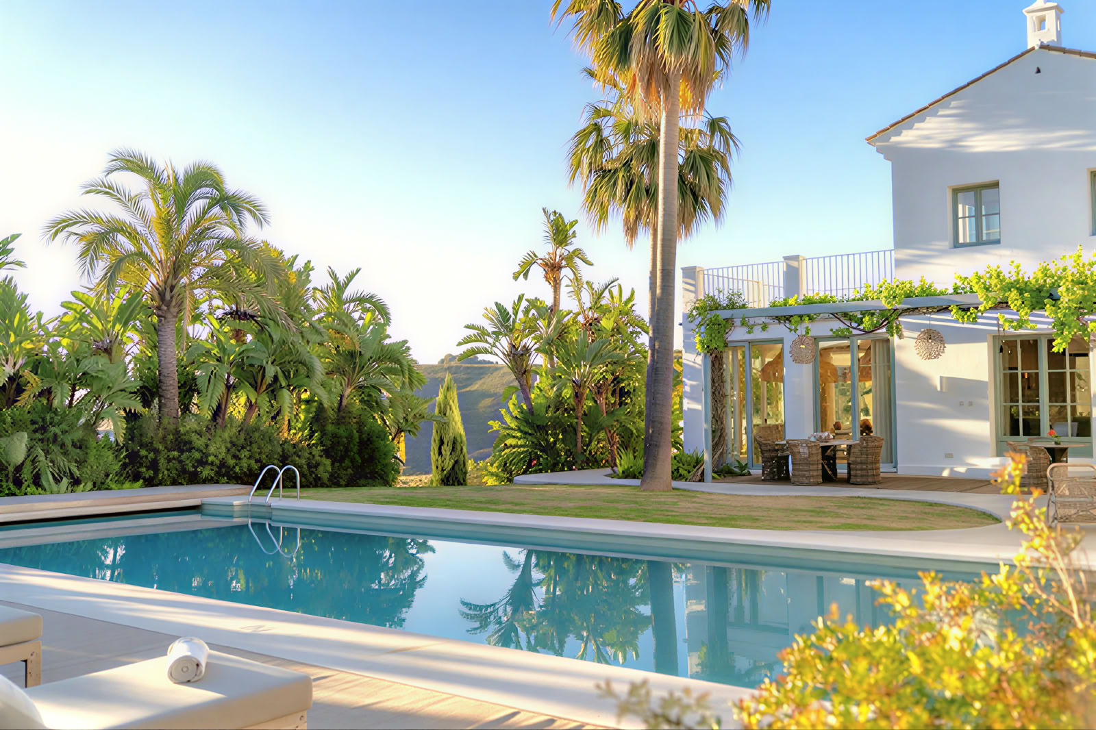 EXCLUSIVE LUXURY SUMMER RETREAT