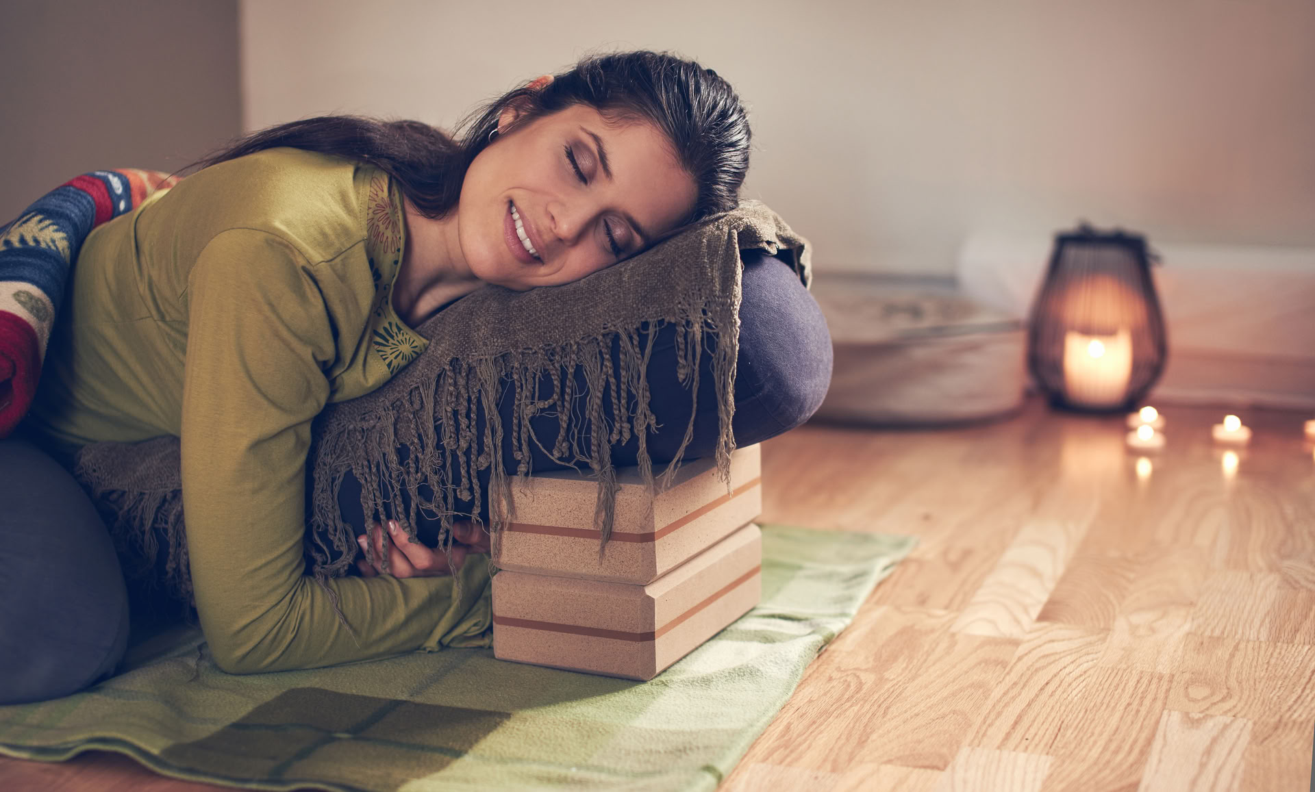 Restorative Yoga TT (30 hours)
