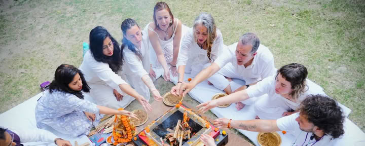 100 Hour Yoga Teacher Training in Rishikesh
