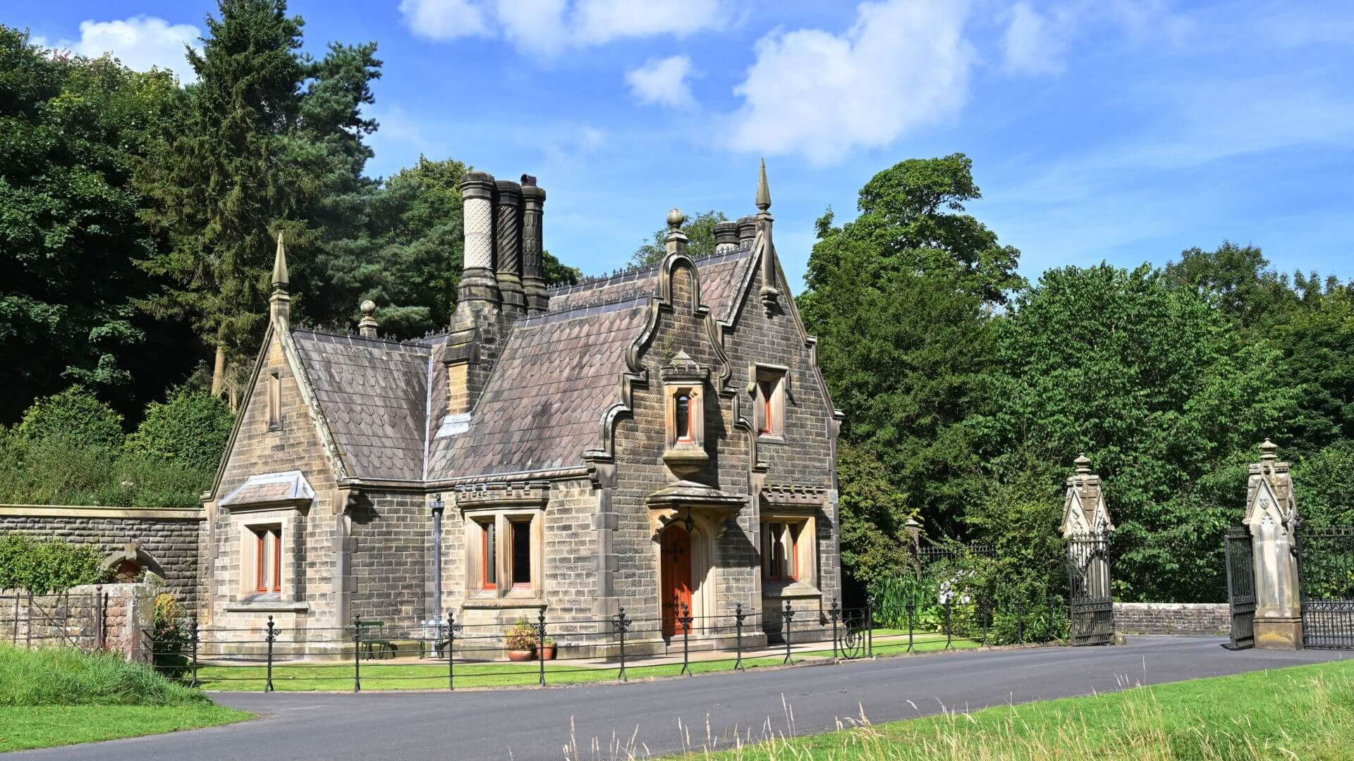 Global Centre for Rehumanising Democracy - Contemplative Policy Retreat