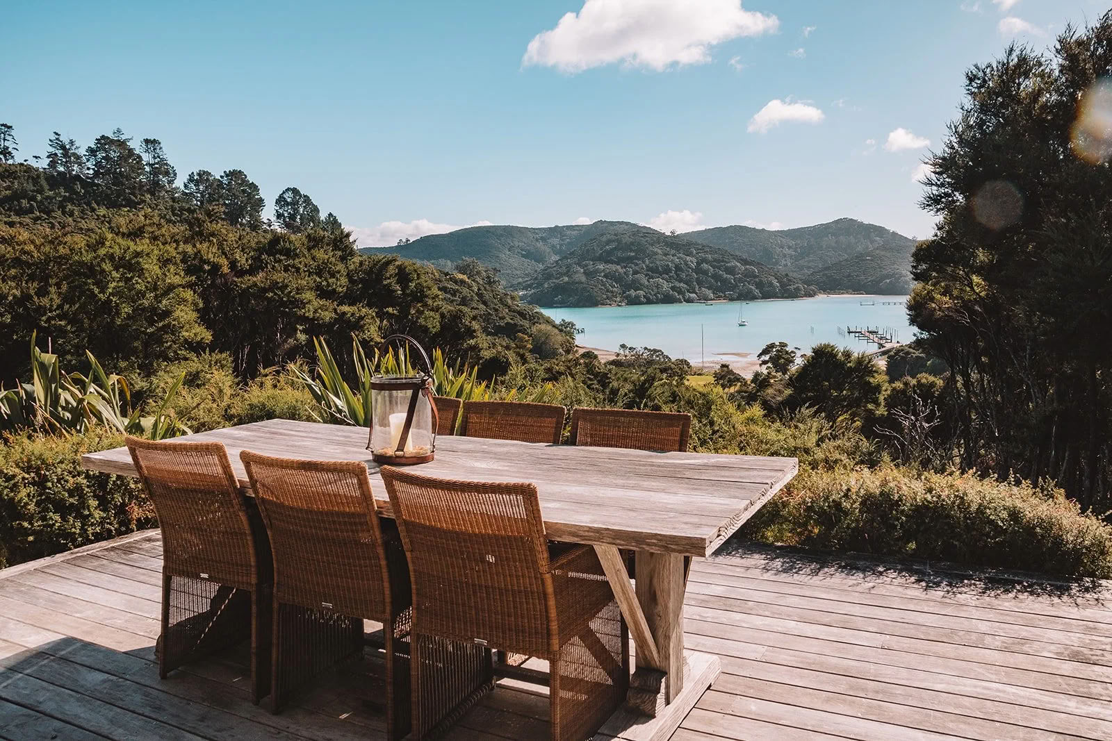 Oracle in the Wild Retreat