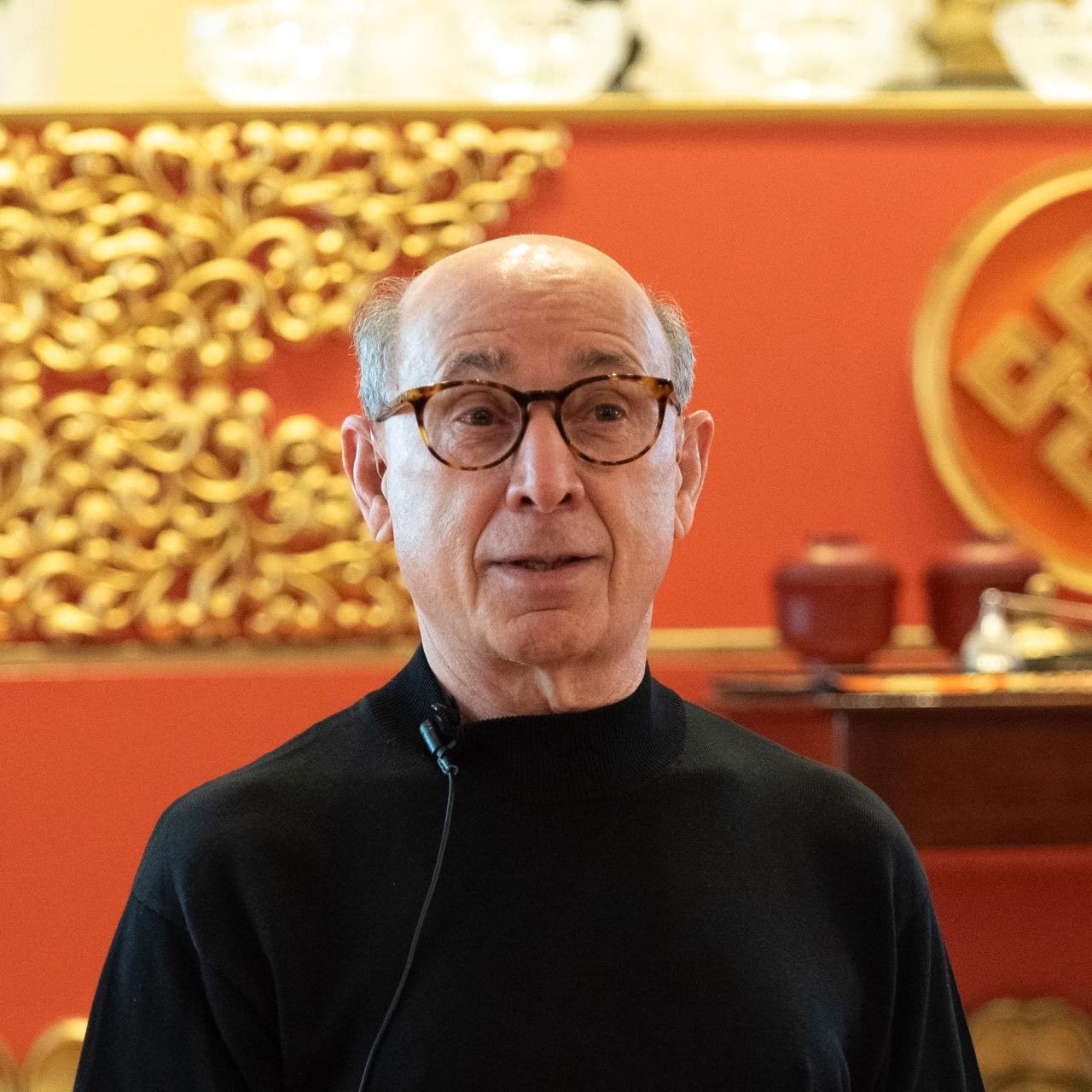 Entering the Vajra World: A Three-Yana Retreat