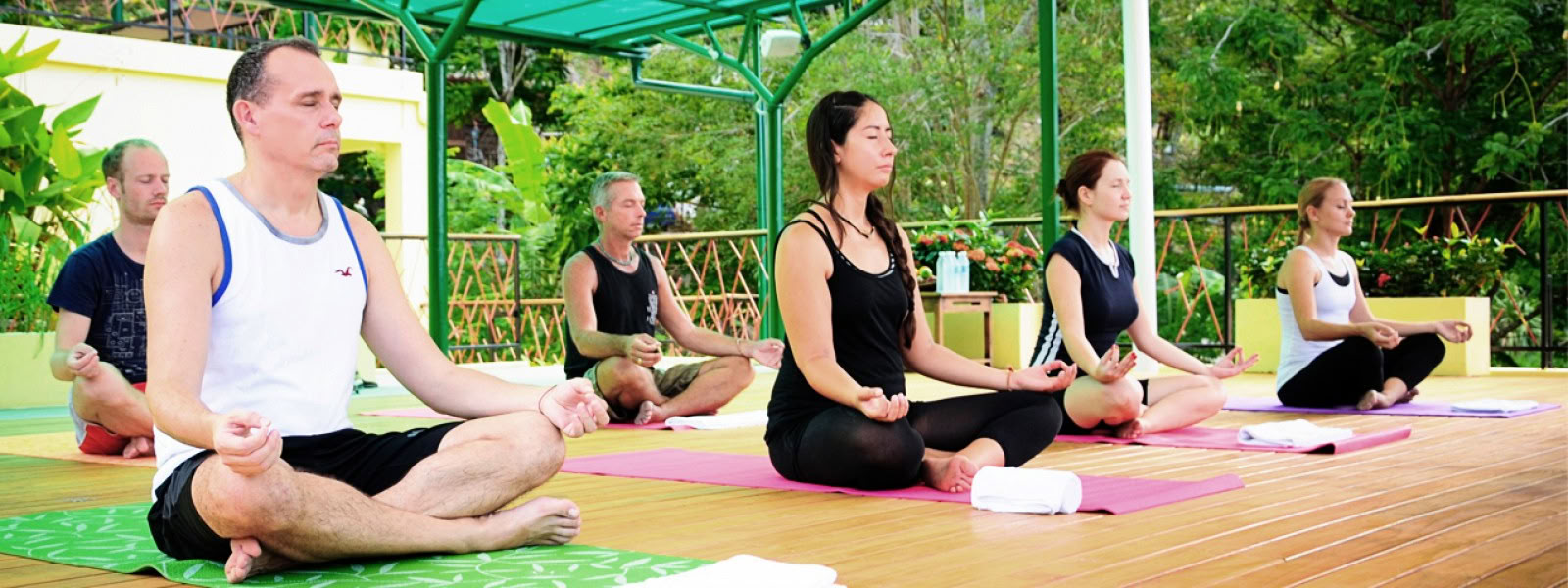 2 Days / 1 night Khao Sok Trip with Overnight at Cheow Lan Lake Raft House and Elephant Experience