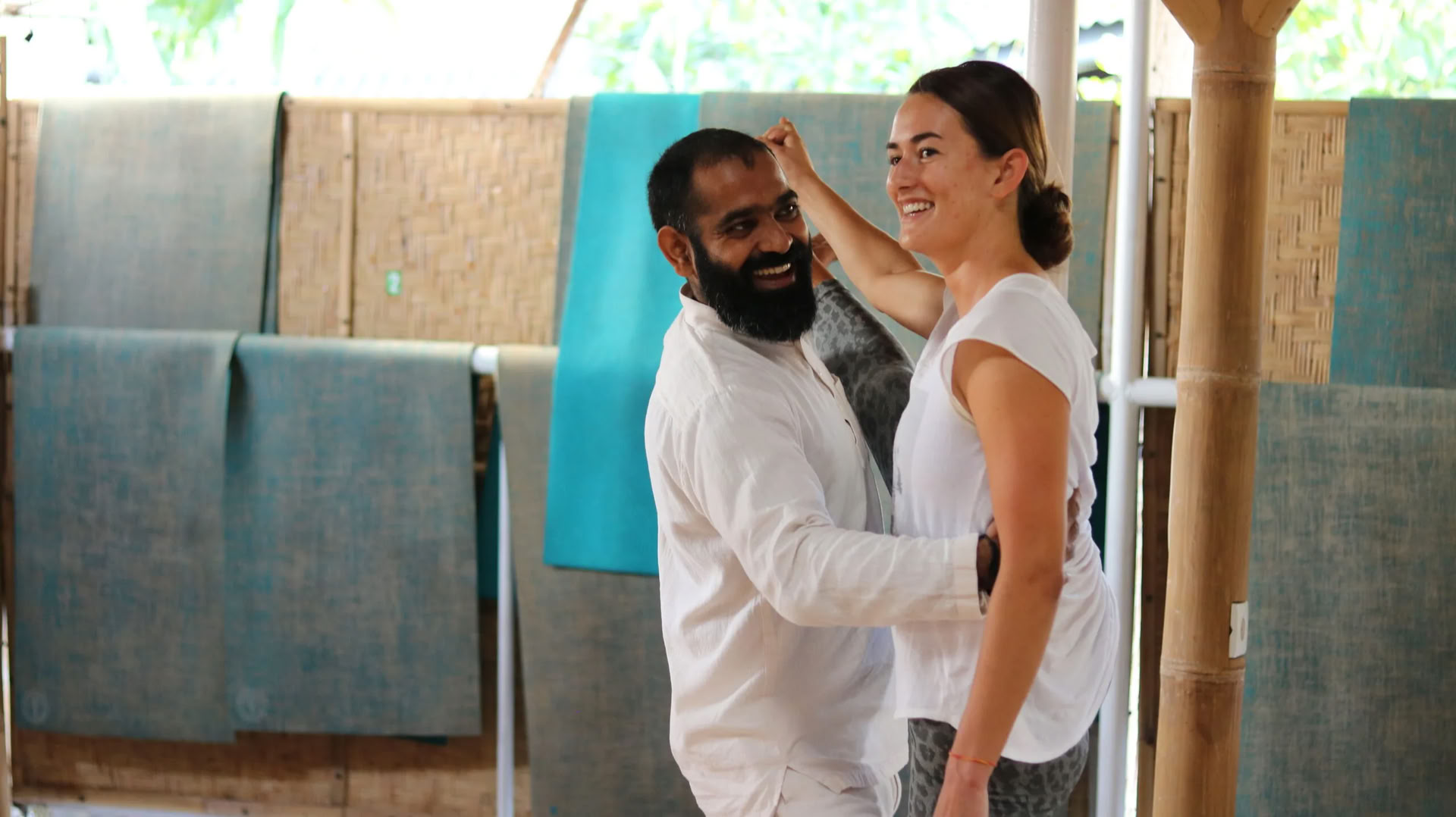 200 hours Yoga Teacher Training Vancouver Canada