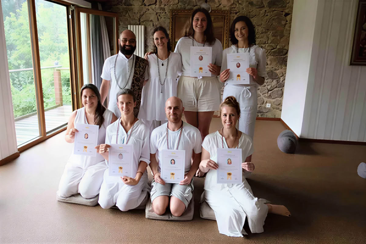 200 hours Yoga Teacher Training Vancouver Canada