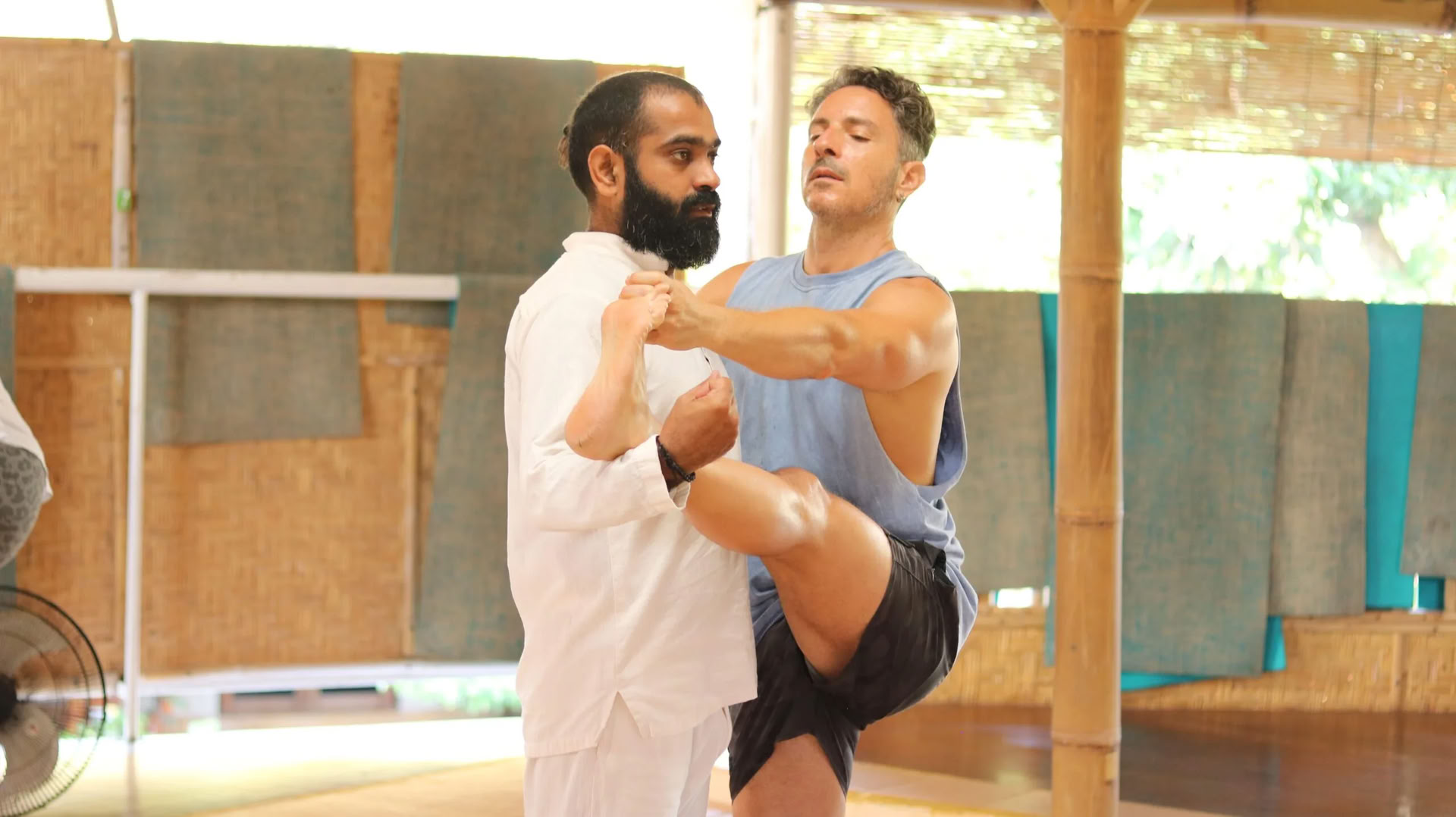 200 hours Yoga Teacher Training Vancouver Canada