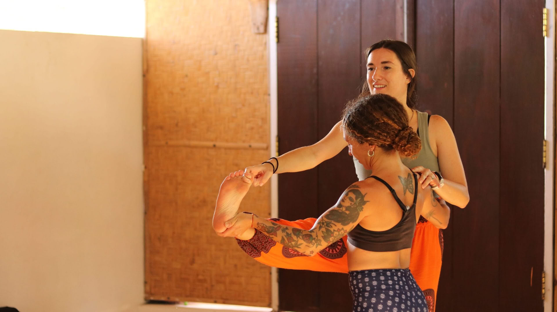 200 hours Yoga Teacher Training Vancouver Canada