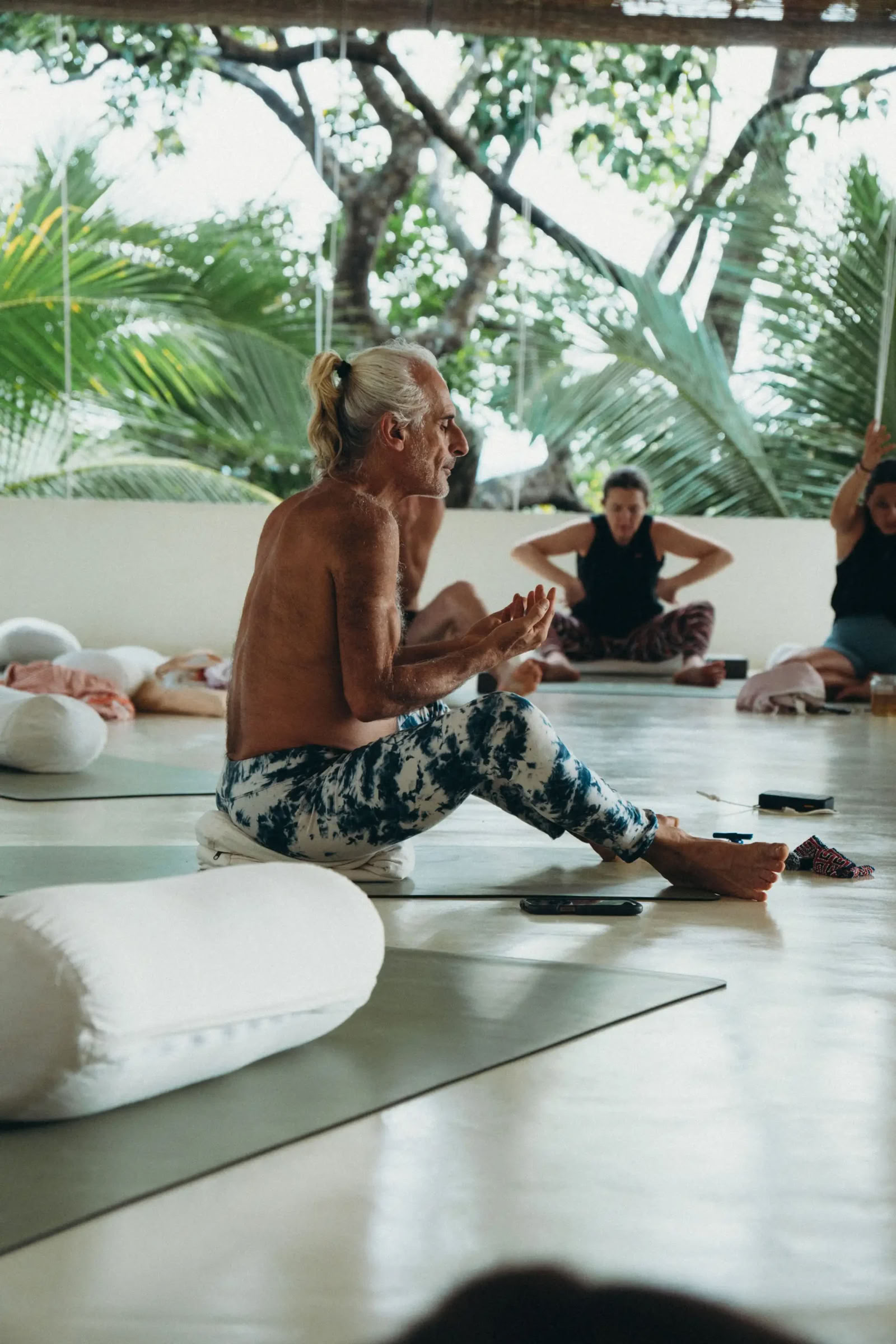 Simon Borg-Olivier 50hr Yoga Synergy Intensive