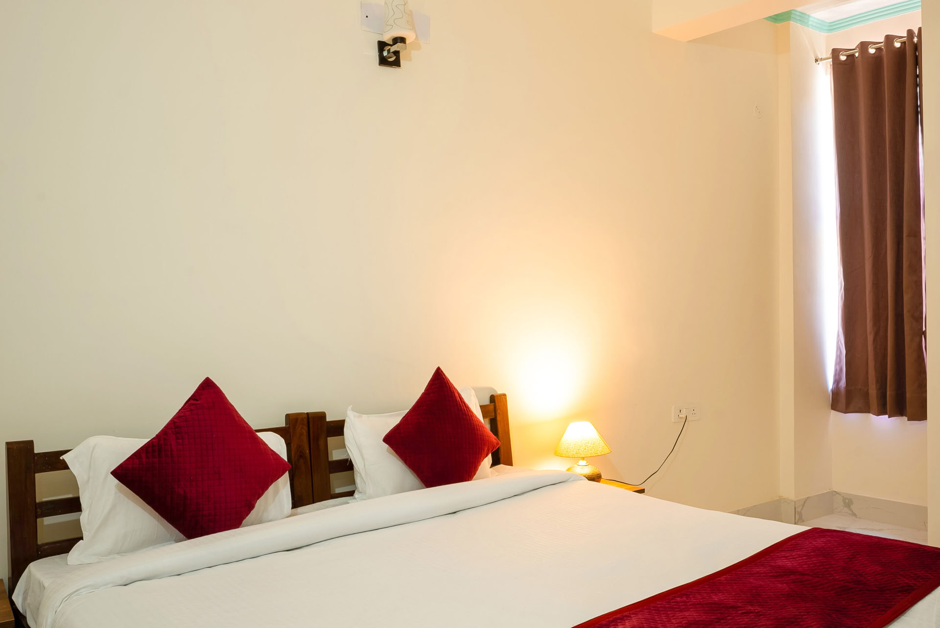 4 Nights 5 Days Yoga and Wellness Retreat in Rishikesh India