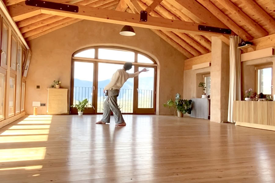 Dancing nature: Movement, Yoga, Art & Hiking Retreat