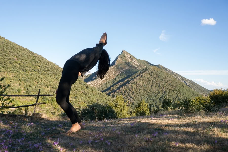 Dancing nature: Movement, Yoga, Art & Hiking Retreat
