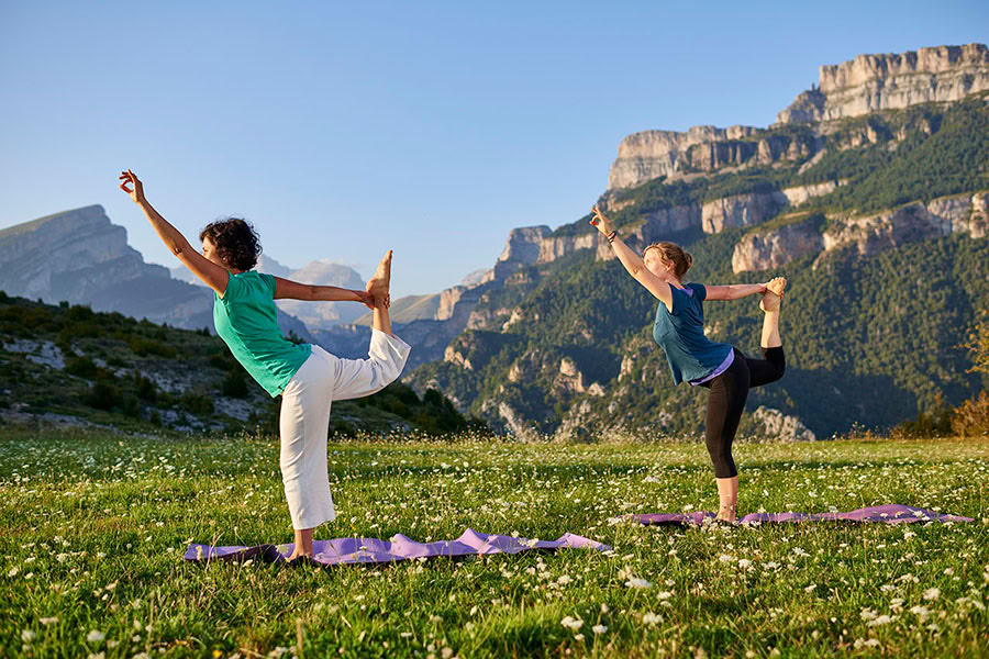 Beginning Anew : Yoga, Mindfulness, Art & Nature Retreat