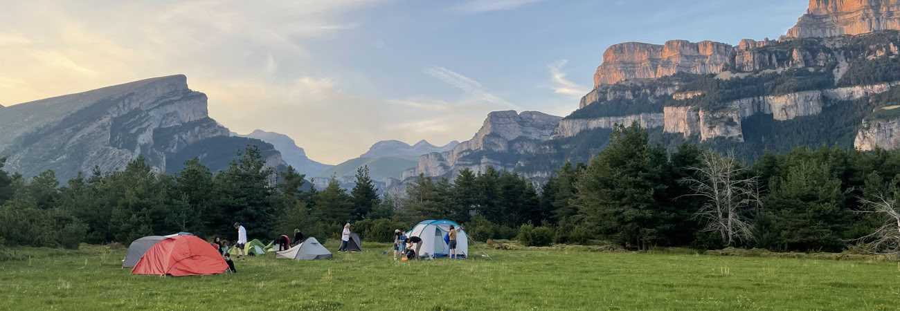 Family Holidays: Yoga, Mindfulness, Art & Nature