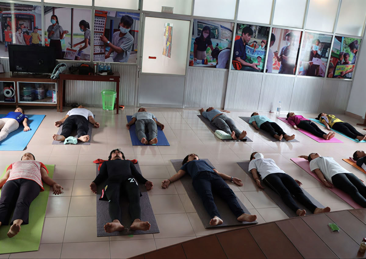 Jivamukti and Meditation with Andrea kwiatkowski for Yogathon for Global Peace