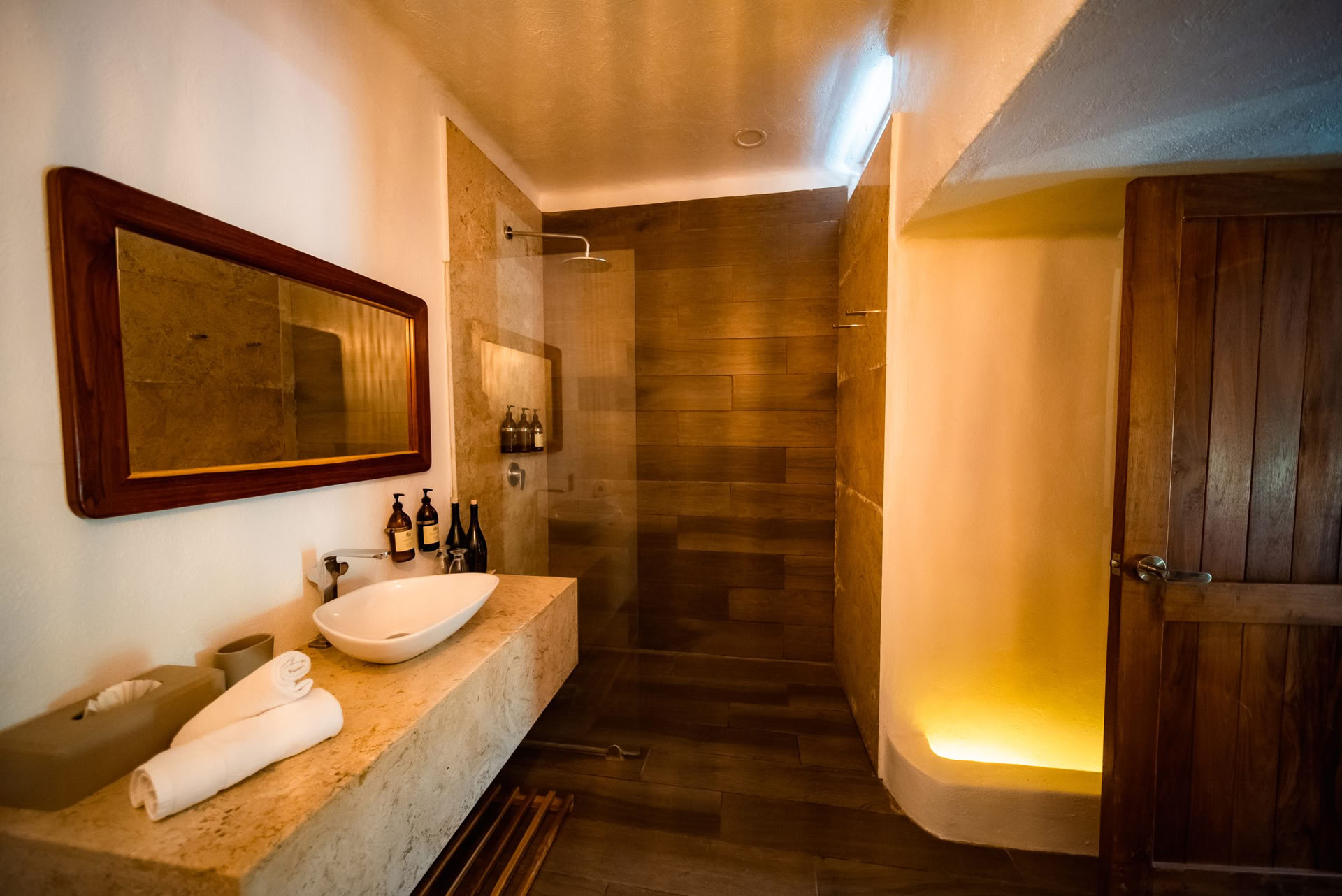 3 Nights | Hostal de la Luz