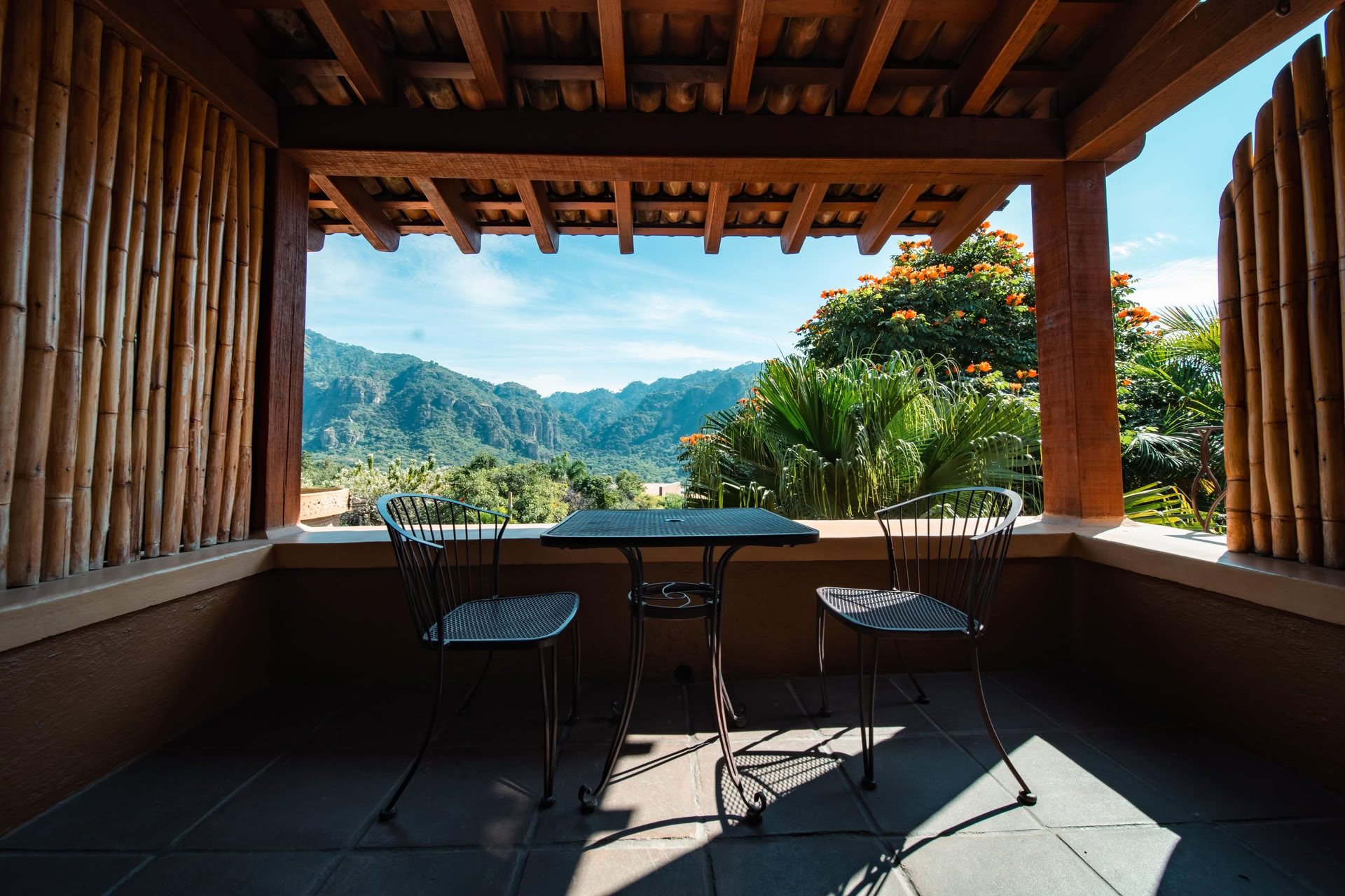 3 Nights | Hostal de la Luz