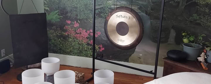 Sound therapy with guided meditation