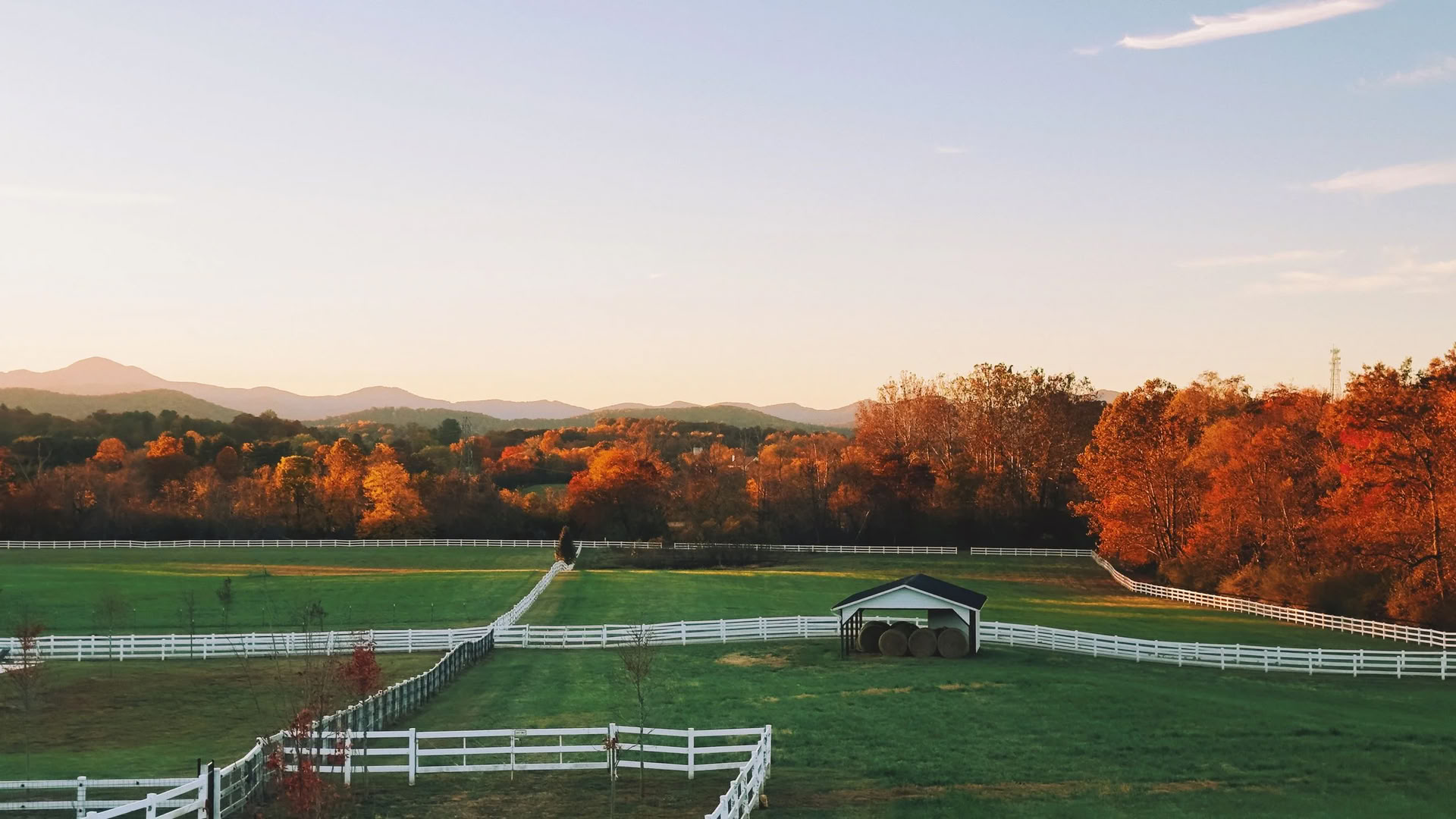 Candle Lit Sound Healing Bath - The Sanctuary at The Horse Shoe Farm with Kelly Flowers