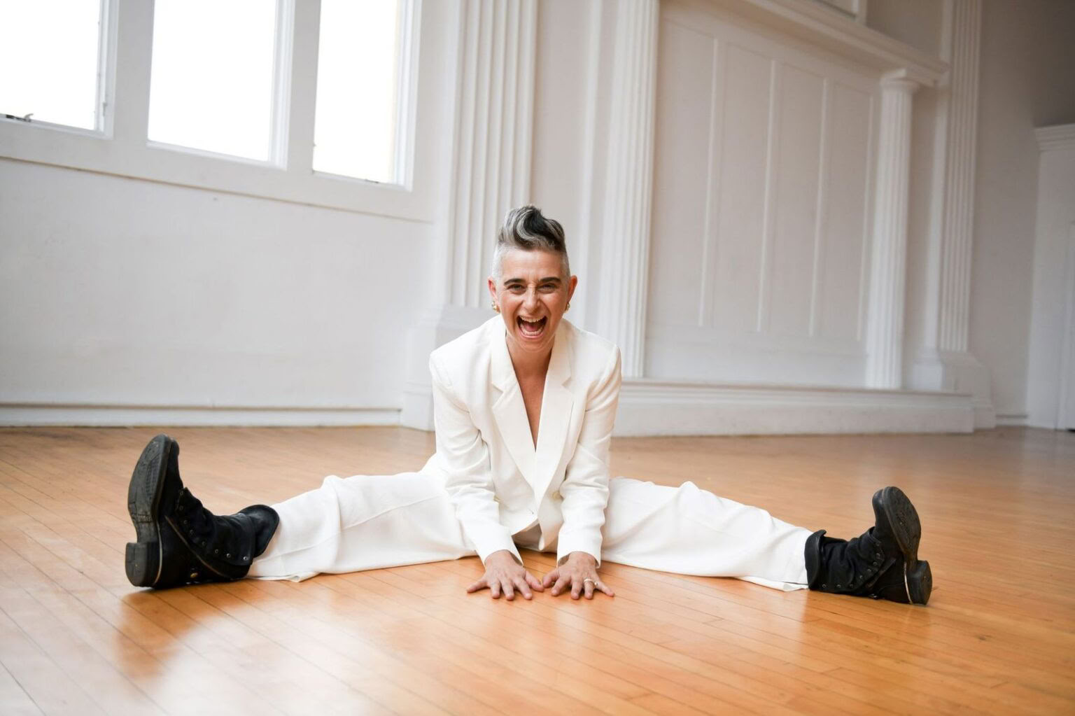 Local Resident Weekend Pass – Magic with Kate Shela