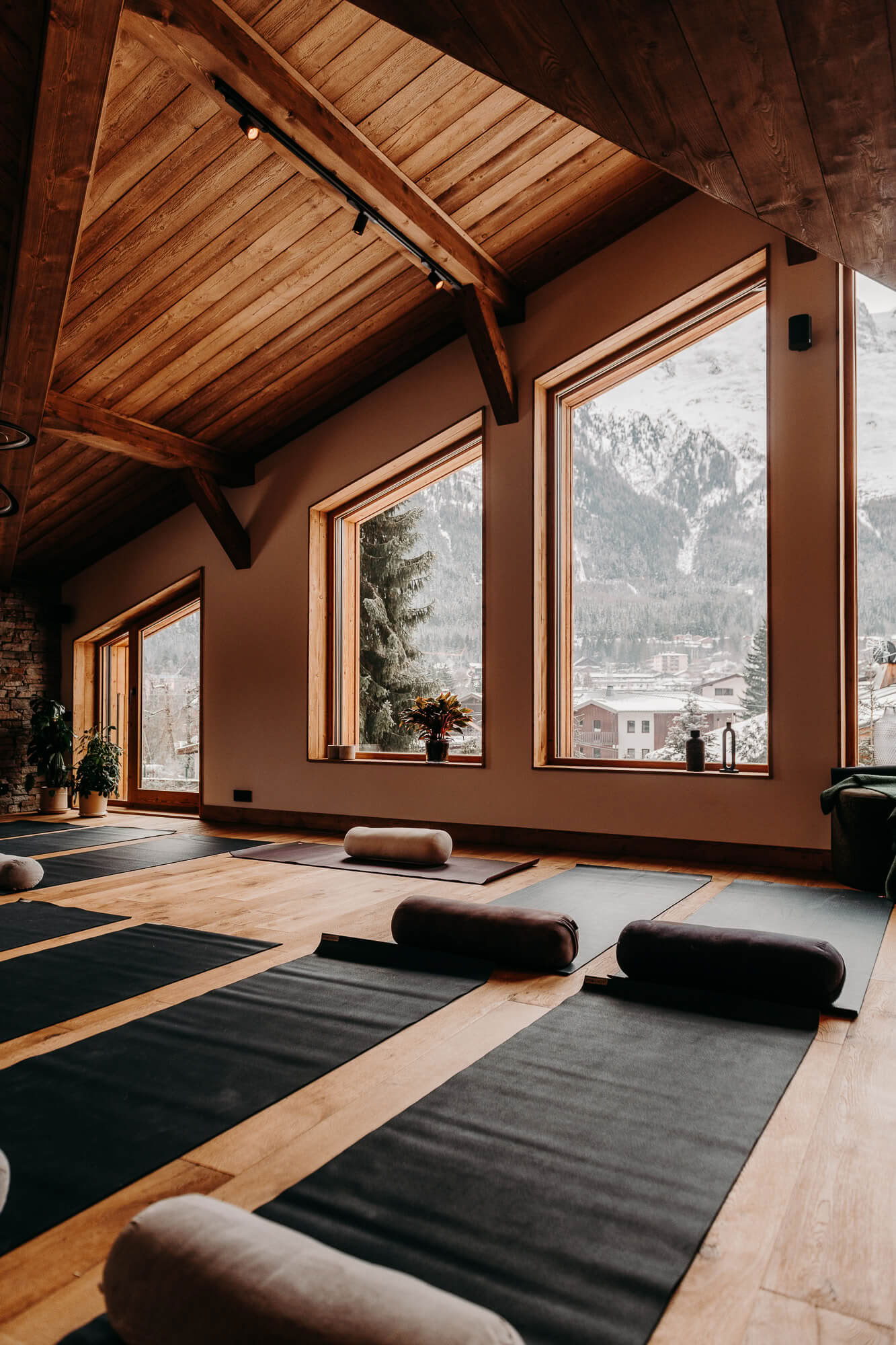 Ski, Pilates, Yoga Retreat in Chamonix Jan 2027