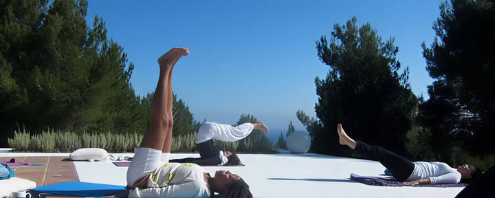 Kids and Mama Yoga Lab
