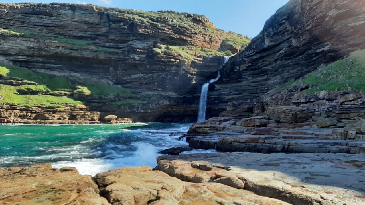 Waterfall Hikes & Tours