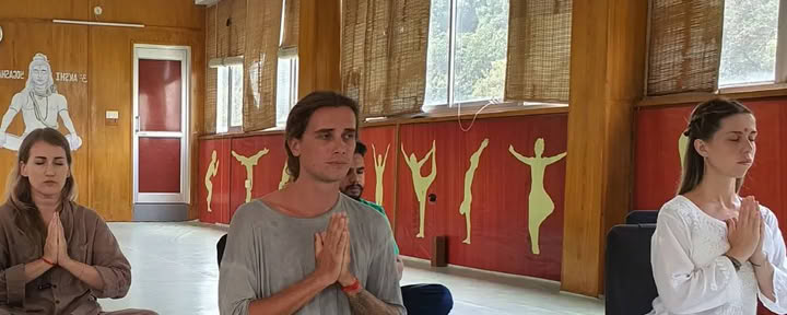 100 Hour Yoga Teacher Training for Beginners in Rishikesh, India