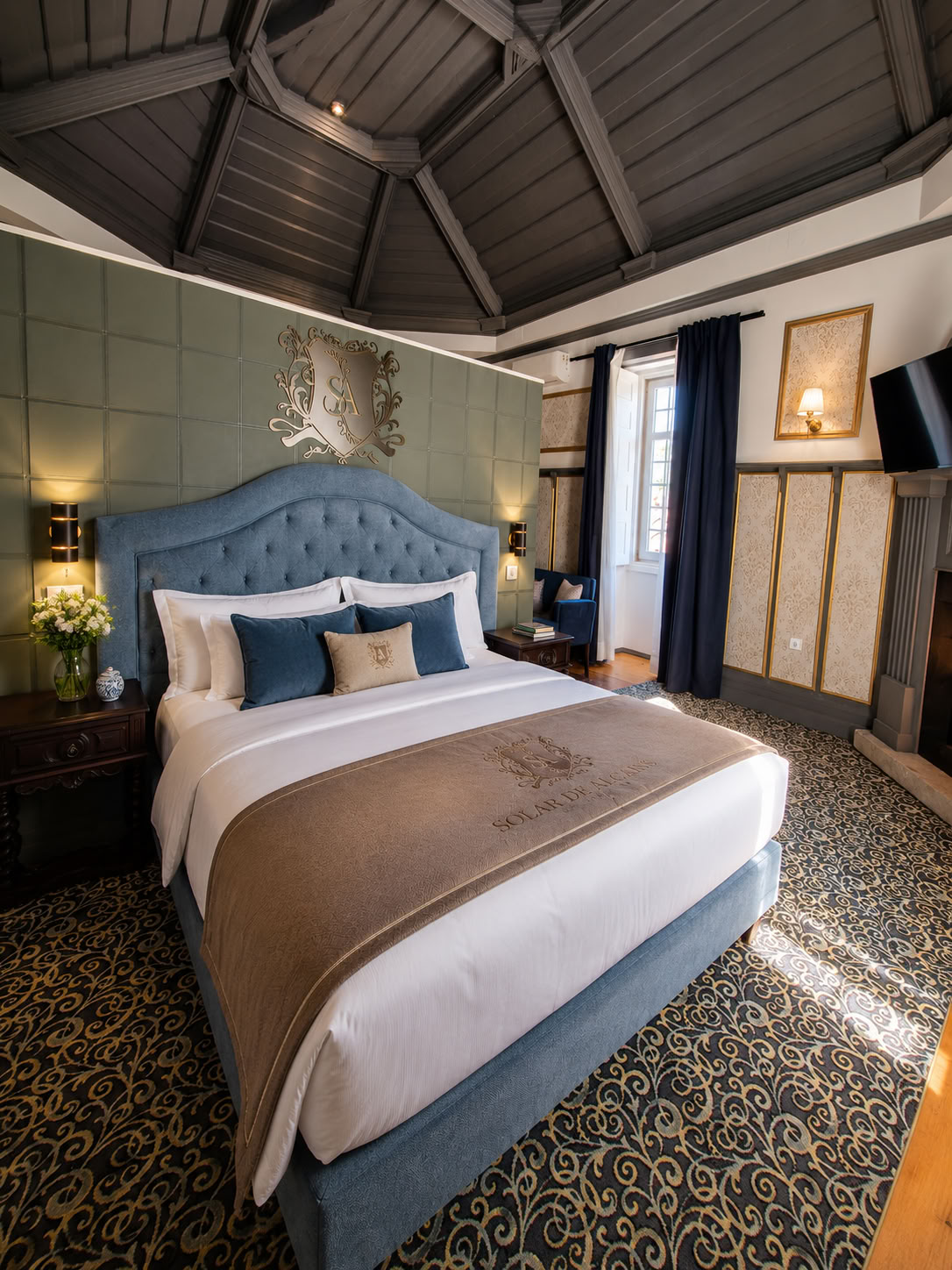 Travel Out, Discover Within: 6-Day Women’s Wellness Retreat in Portugal