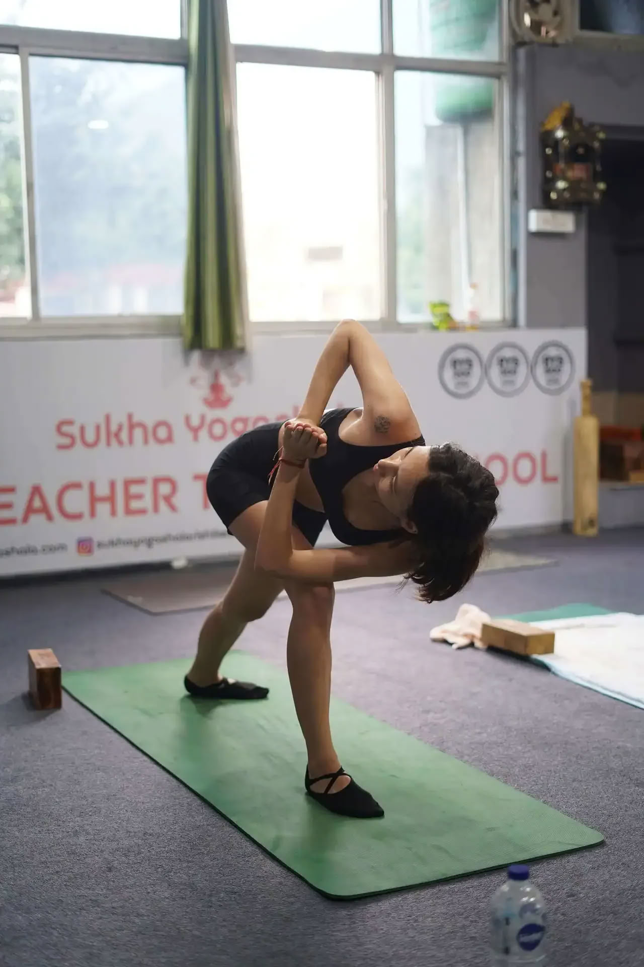 100 Hour Yoga Teacher Training Rishikesh