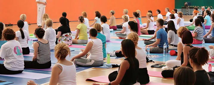 25-DAY INTENSIVE YTT 200h - Group approach