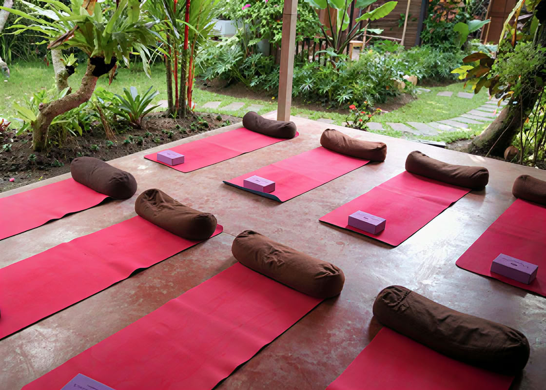 50 / 100 / 200 hrs Yoga Teacher Training in Ubud & Uluwatu