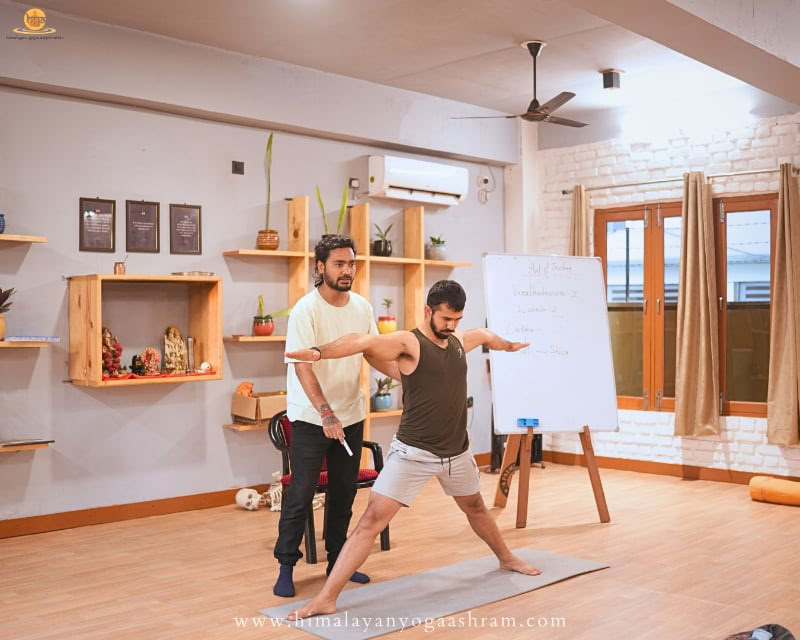 100 Hour Yoga Teacher Training in Rishikesh India