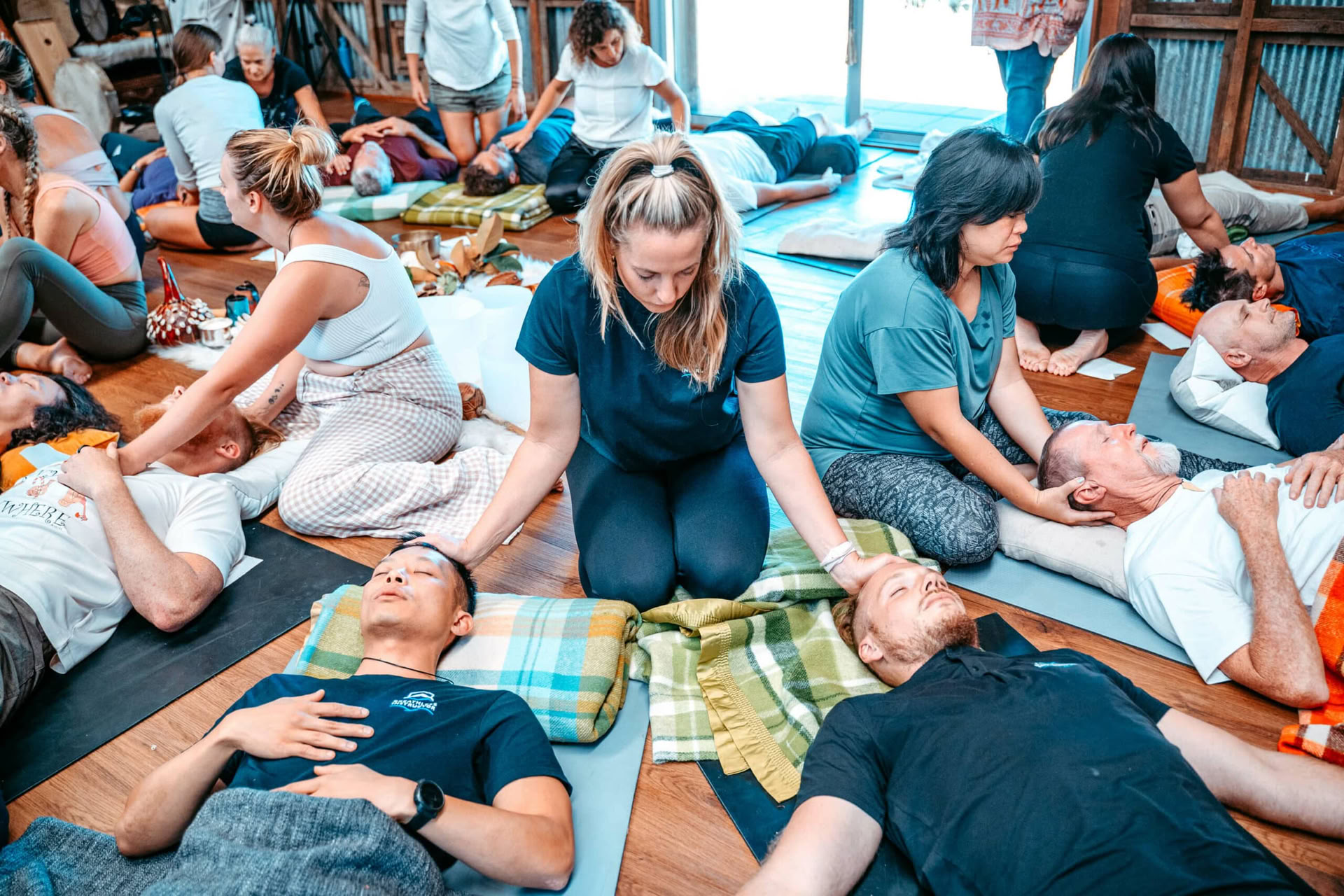 Accredited Breathwork Facilitator Training + 4-Day Snowy Mountains