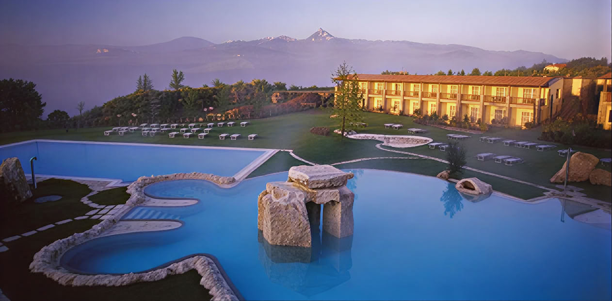 Divine Dolce Vita: Luxurious Yoga Retreat in the Heart of Tuscany