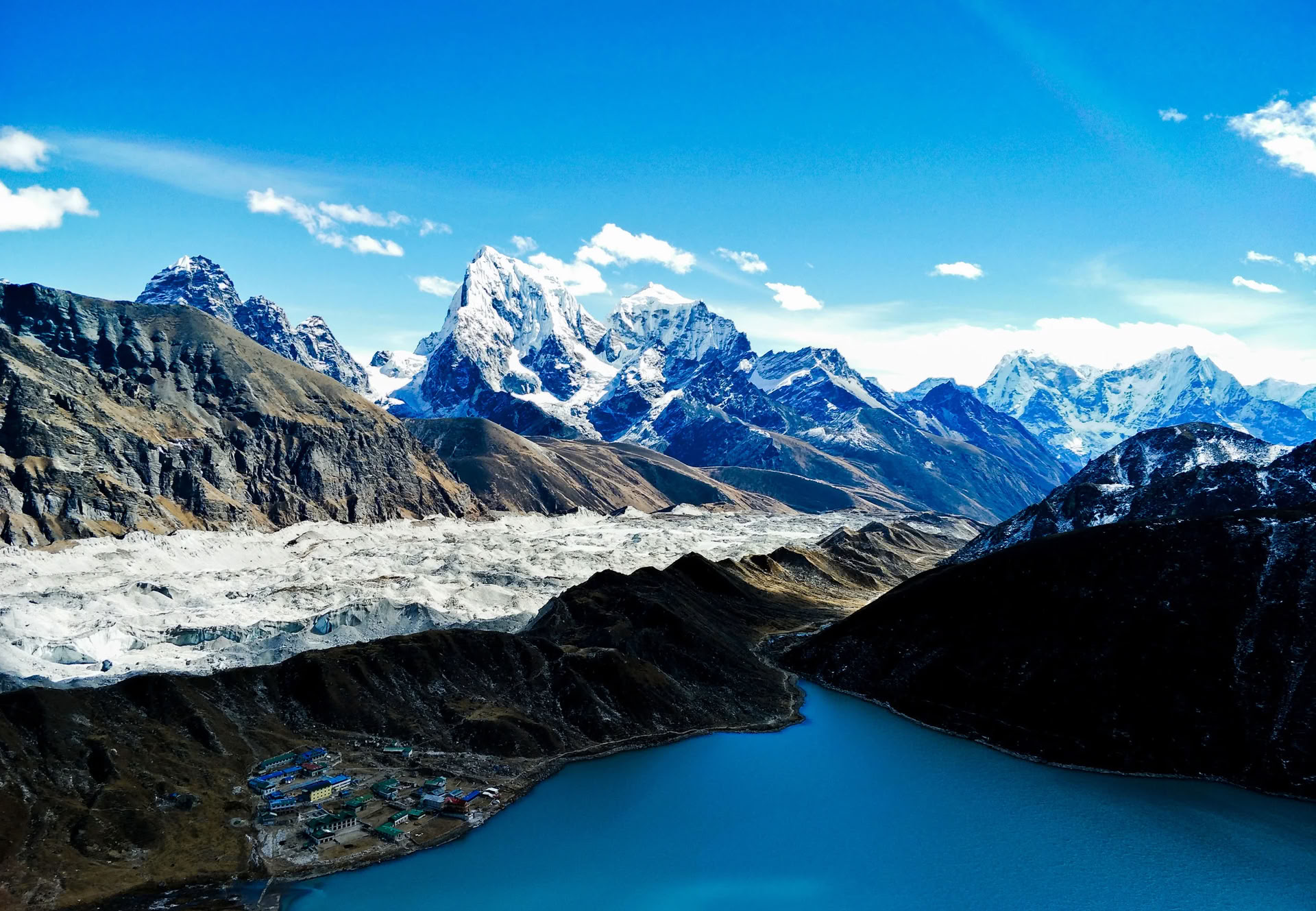 Everest Gokyo Lake Trek Tour of Your Dreams