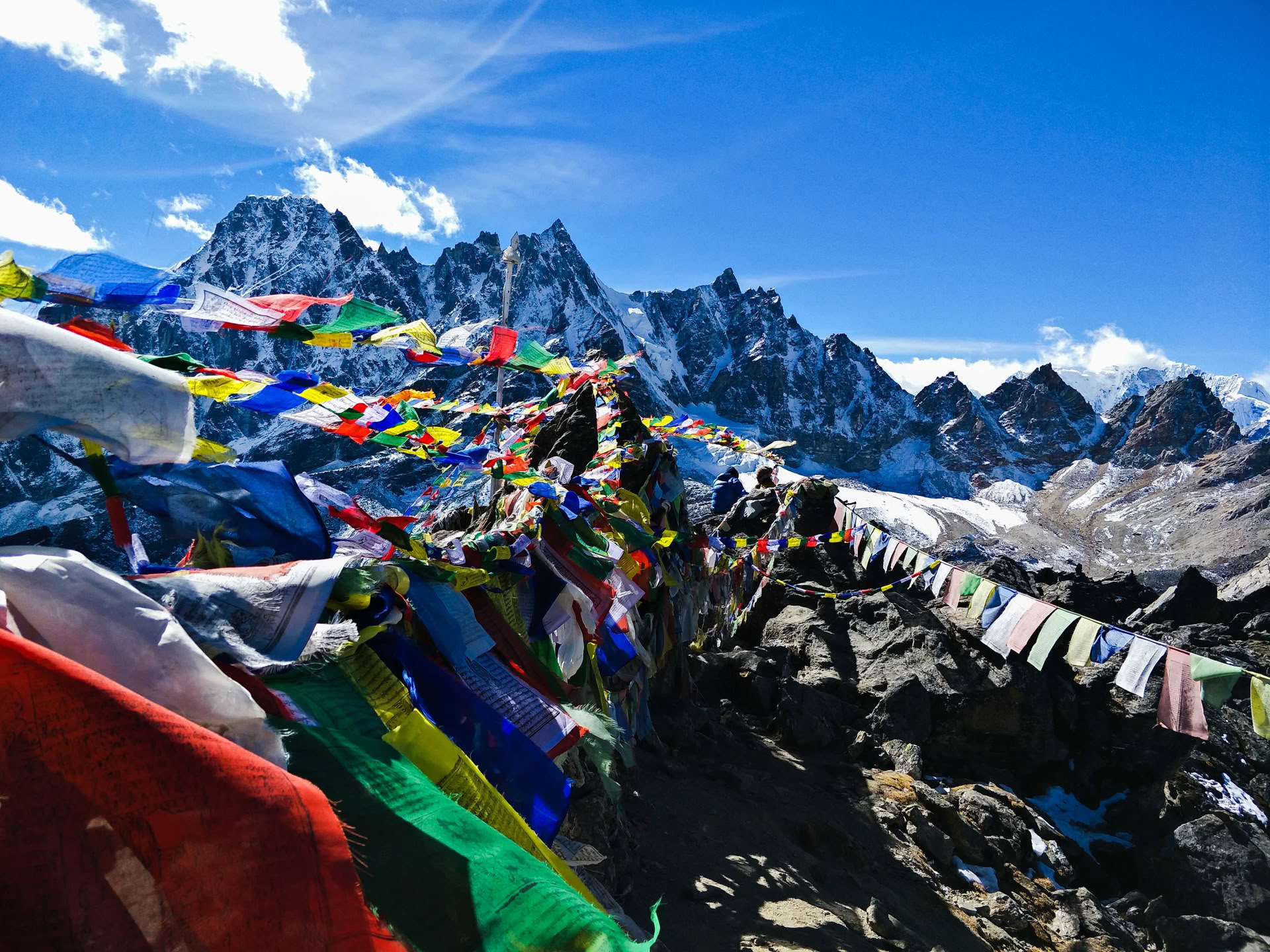 Everest Gokyo Lake Trek Tour of Your Dreams