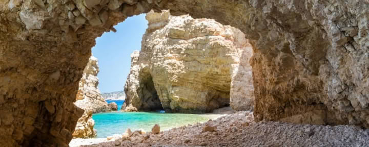 LIVE YOUR S.E.L.F. RECONNECTION und FLOW: Resilienz-Retreats auf Sri Lanka